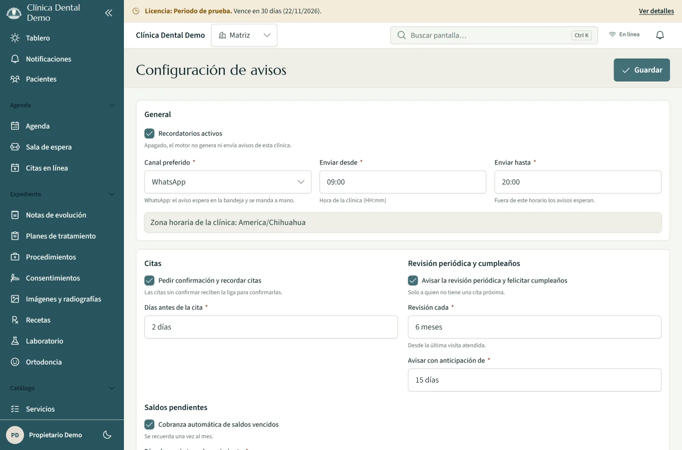Configuración de avisos: recordatorios activos, canal preferido WhatsApp, de 09:00 a 20:00 en la zona horaria de la clínica. Las citas sin confirmar reciben la liga dos días antes. Revisión periódica y cumpleaños: revisión cada 6 meses desde la última visita atendida, con 15 días de anticipación, solo a quien no tiene una cita próxima.